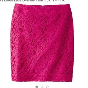 Merona Lace Pencil Skirt in Bright Pink in Size 2